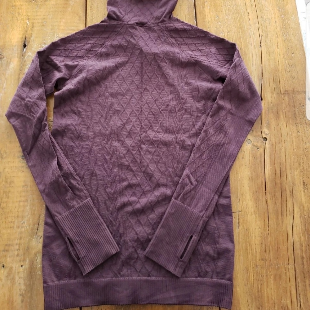 Restless Hoodie Pullover